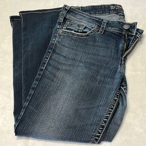 Silver jeans Suki design.